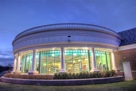 Livingston Public Library Offers ESL Classes to Adult Residents