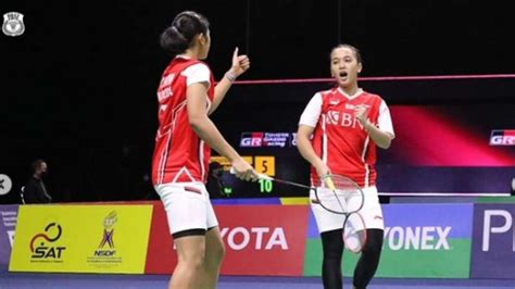 Foto Comeback Febby Ribka Hempaskan Stoeva Bersaudara Di Indonesia Masters