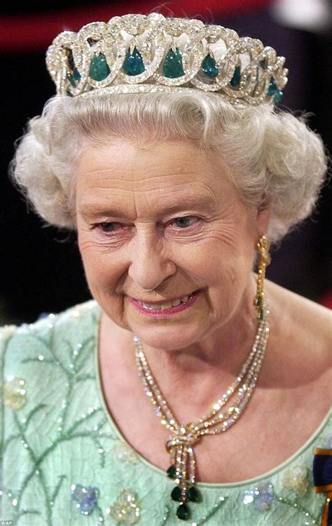 594 best Queen Elizabeth II images on Pinterest | Queen elizabeth ii, Queens and Prince philip