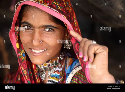 Gypsy woman in india hi-res stock photography and images - Alamy