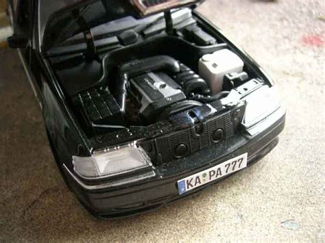 Modellino In Miniatura Mercedes Classe C Ut Models Amg Nero