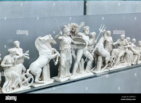 Parthenon pediment hi-res stock photography and images - Alamy