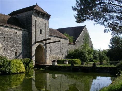 Côte dOr Florent Pagny pourrait racheter la Ferme du Fossé à Échevannes