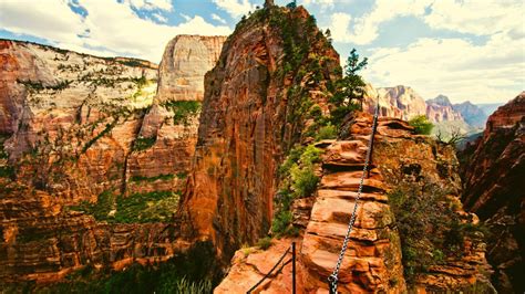 Hiking Angel S Landing One Of The World S Most Dangerous Trails