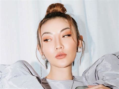 Digital Influencer Jessica Wang Shared All Of The Products She Uses In