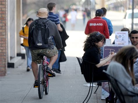 Ann Arbor Bicyclist S Dilemma Ride On The Street Or The Sidewalk