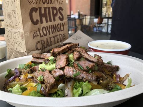 I Tried Chipotles New Menu Item Carne Asada And Heres How It Is