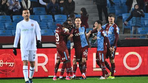 Trabzonspor sahadan 5 1 galip ayrıldı KRT TV