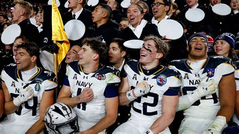 Us Navy Victorious Over The Army In Historic 125th American Football Match