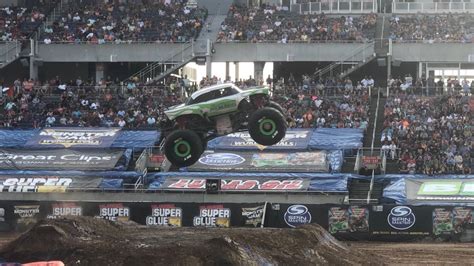 Monster Jam World Finals Xxi Avenger Jim Koehler Freestyle Youtube