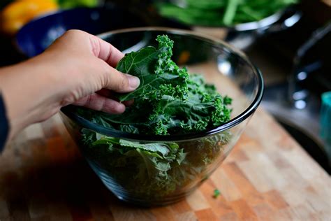 Simply Scratch Crispy Baked Kale Chips With Curry Ketchup Simply Scratch