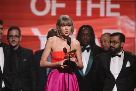 2016 Grammy Winners Kendrick Lamar Tops Grammys Taylor Swift Disses Kanye West In Acceptance