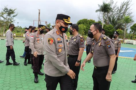 Pimpin Upacara Korp Raport Kenaikan Pangkat Ini Pesan Kapolres Metro