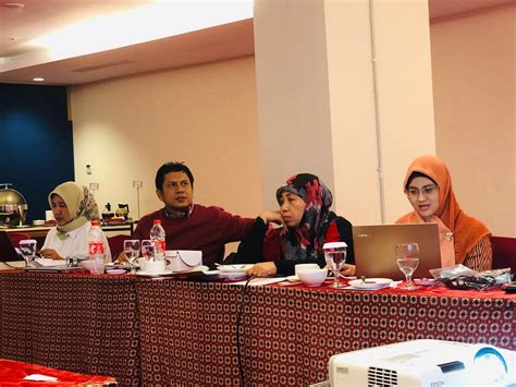 FGD Penyamaan Persepsi Rubrik Penulisan Proposal Skim Internal Unhas