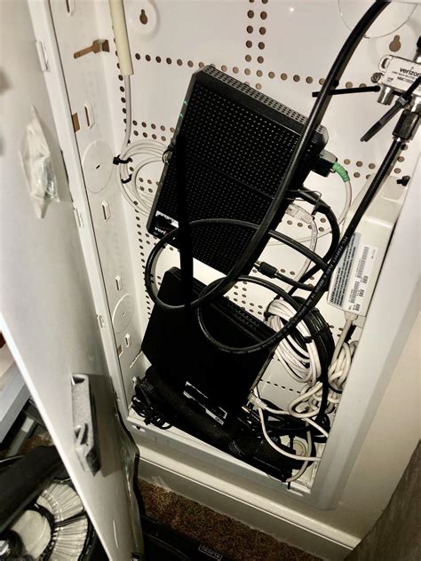 Previous tenants had FIOS - I have Comcast. Why is there still a