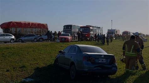 El impactante video de uno de los autos que chocó en cadena en la