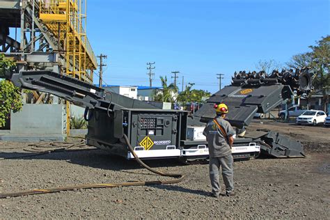 Minerador Contínuo customizado na Rio Deserto representa ícone da