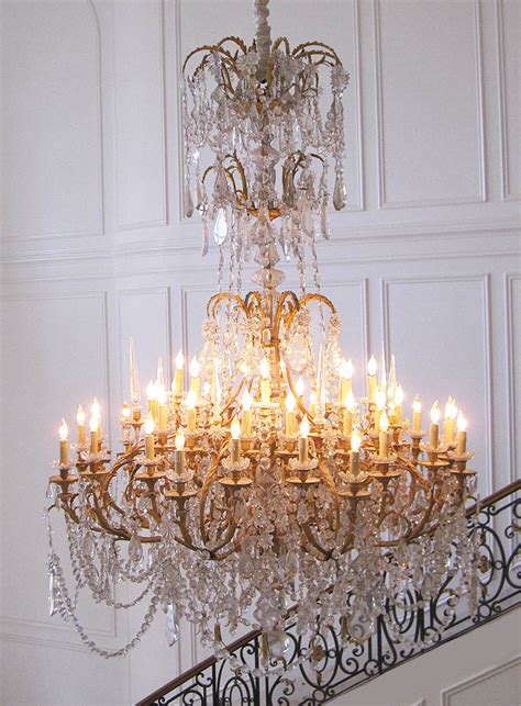 The Spelling Manor Grand Foyer Chandelier From The Former Home Of