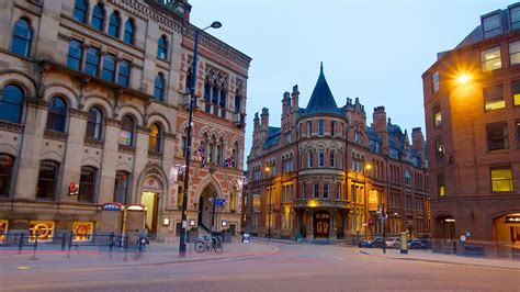 Albert Square - Manchester, England Attraction | Expedia.com.au