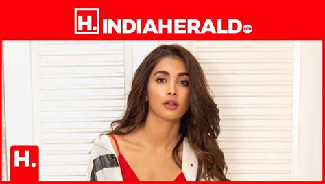 Pooja Hegde Hot Photos Shoot