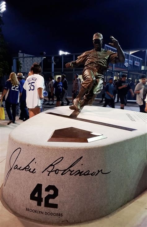 Jackie Robinson Statue Baseball Art, Jackie Robinson, Dodgers, Brooklyn ...