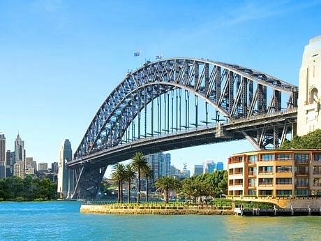 barangaroo   harbour bridge walk downtomeet