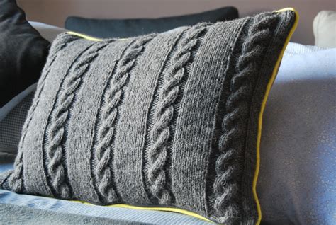 Modele Coussin Tricot Torsade