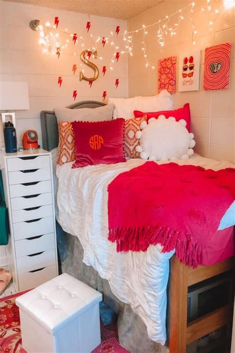 Trendy College Dorm Room Ideas To Elevate Your Space In 2022