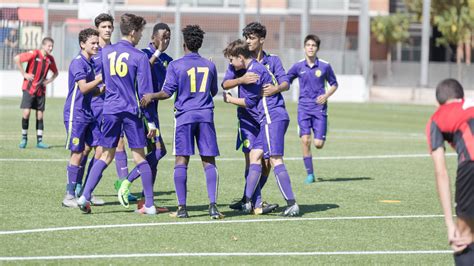 Academias De Fútbol En España Kaptiva Sports Academy Bcn