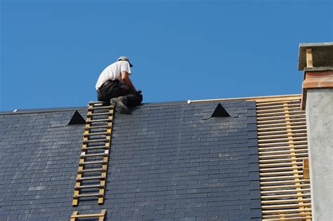 Fiche métier Zingueur salaire étude rôle et compétence RegionsJob