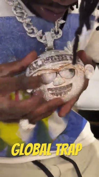 Chief Keef Shows New Chain Youtube