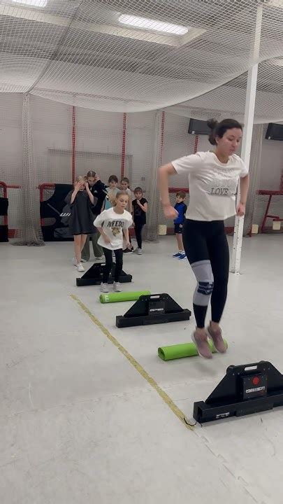 Тренируемся 🚀 #вселенскийлед #еленаальшаннан #тренер #фигуристка # ...