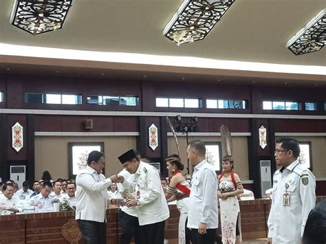 Pemkab Kobar Raih Penghargaan Pembangunan Daerah Terbaik Kalteng Ekspres