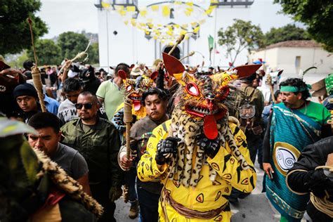 Indígenas nahuas realizan ritual Atsatsilistli para pedir por lluvias