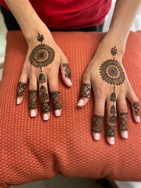 Alia Bhatt Bridal Henna Inspo Mehndi Designs For Hands Mehndi Designs For Fingers Back Hand