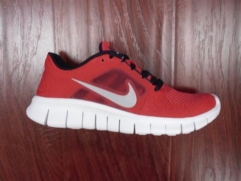 Kick City: Nike Free Run 3 "University Red"