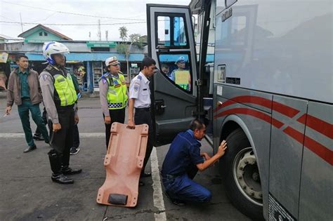 Jelang Mudik Dishub Dki Luncurkan Layanan Uji Kir Keliling Di Terminal