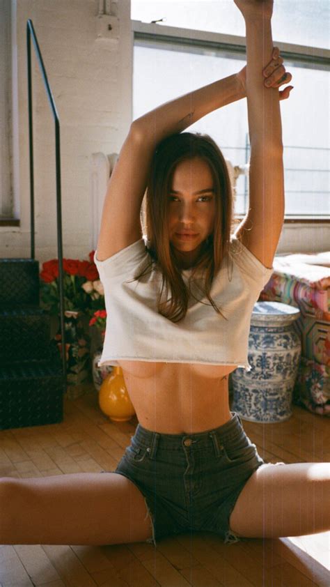 Alexis Ren Sexy Braless Underboobs Hot Celebs Home