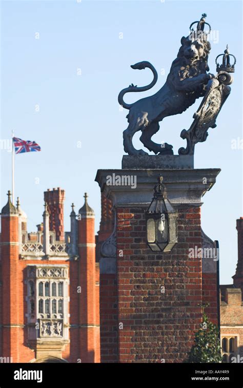 Europe Uk England London Surrey Hampton Court Stock Photo Alamy