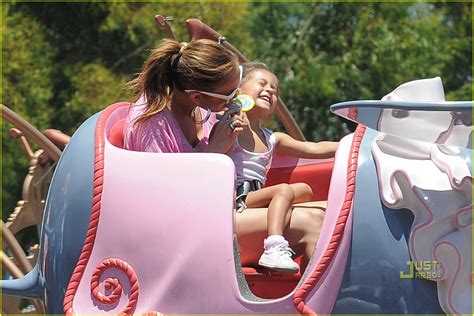Jennifer Lopez Disneyland With The Twins Photo 2555568 Emme Muniz