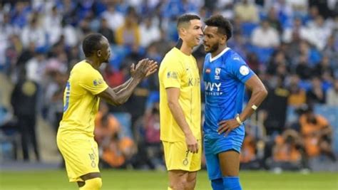 موعد مباراة الهلال والنصر في نهائي السوبر السعودي والقنوات الناقلة بث مباشر