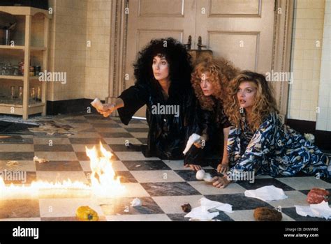 THE WITCHES OF EASTWICK Stock Photo - Alamy