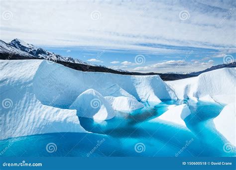 Lac Supraglacial Sur Le Glacier De Matanuska En Alaska L Eau Bleue