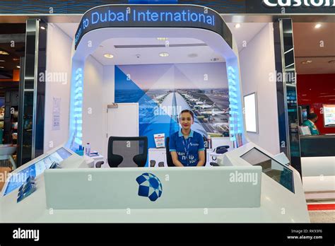 Dubai Uae March 09 2016 Dubai International Airport Staff Dubai