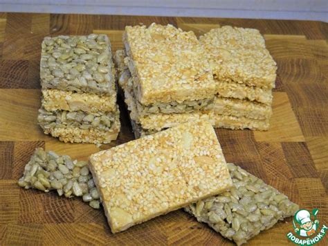 Козинаки с кунжутом и арахисом на меду – кулинарный рецепт