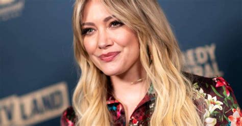 Lizzie Mcguire Hilary Duff Condivide Una Nuova Foto Del Revival