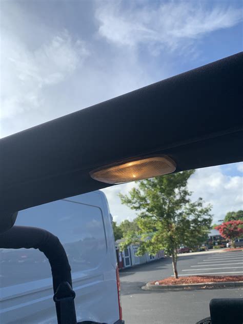 How do I turn off the dome light with doors taken off? : r/Jeep