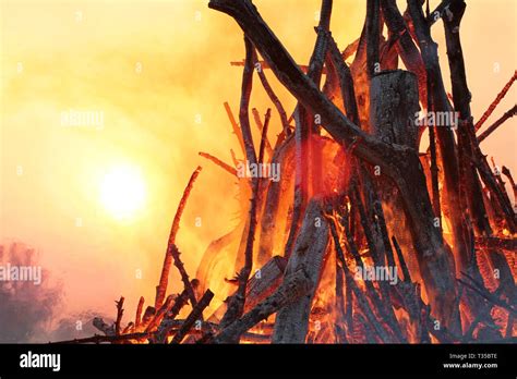 Easter Fire Hi Res Stock Photography And Images Alamy