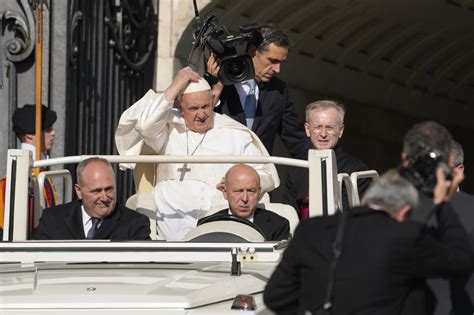 Bergoglio Ricoverato Al Gemelli Nuovo Intervento All Addome Citt