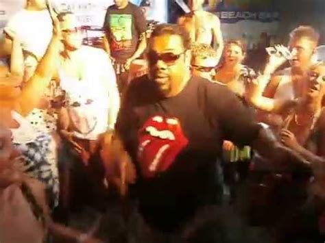 Fatman Scoop Put Your Hands Up Live Youtube